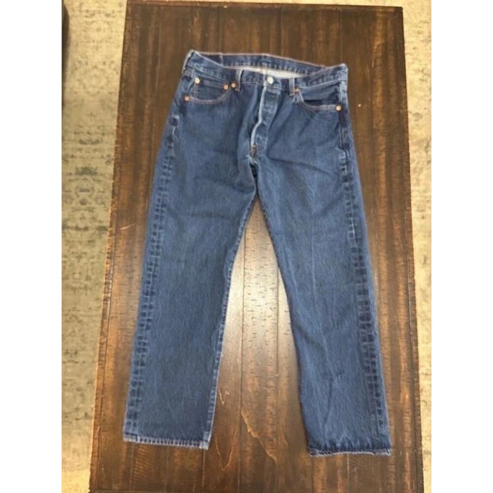 Levi Strauss 501 Blue Jeans Men’s 36x32 button fly classic Denim